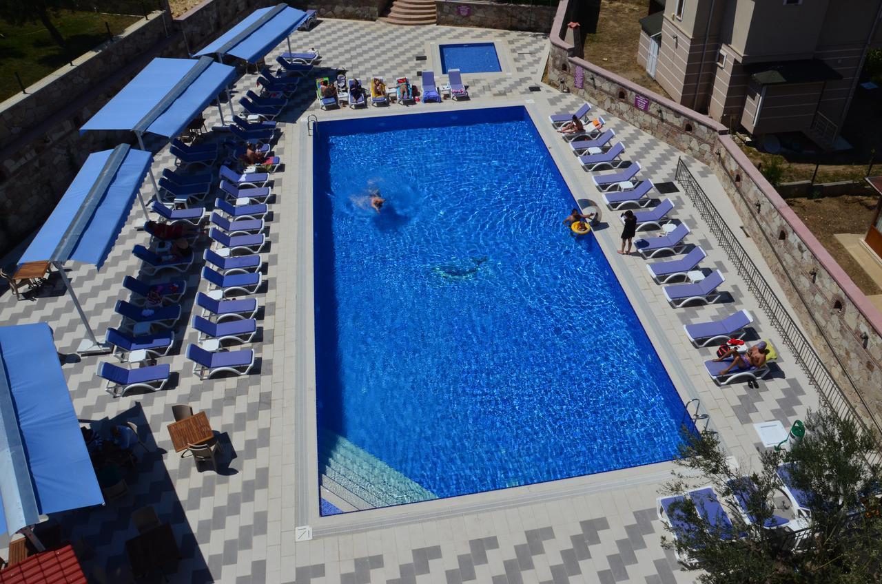 Elisa Hotel Ayvalik Exterior photo